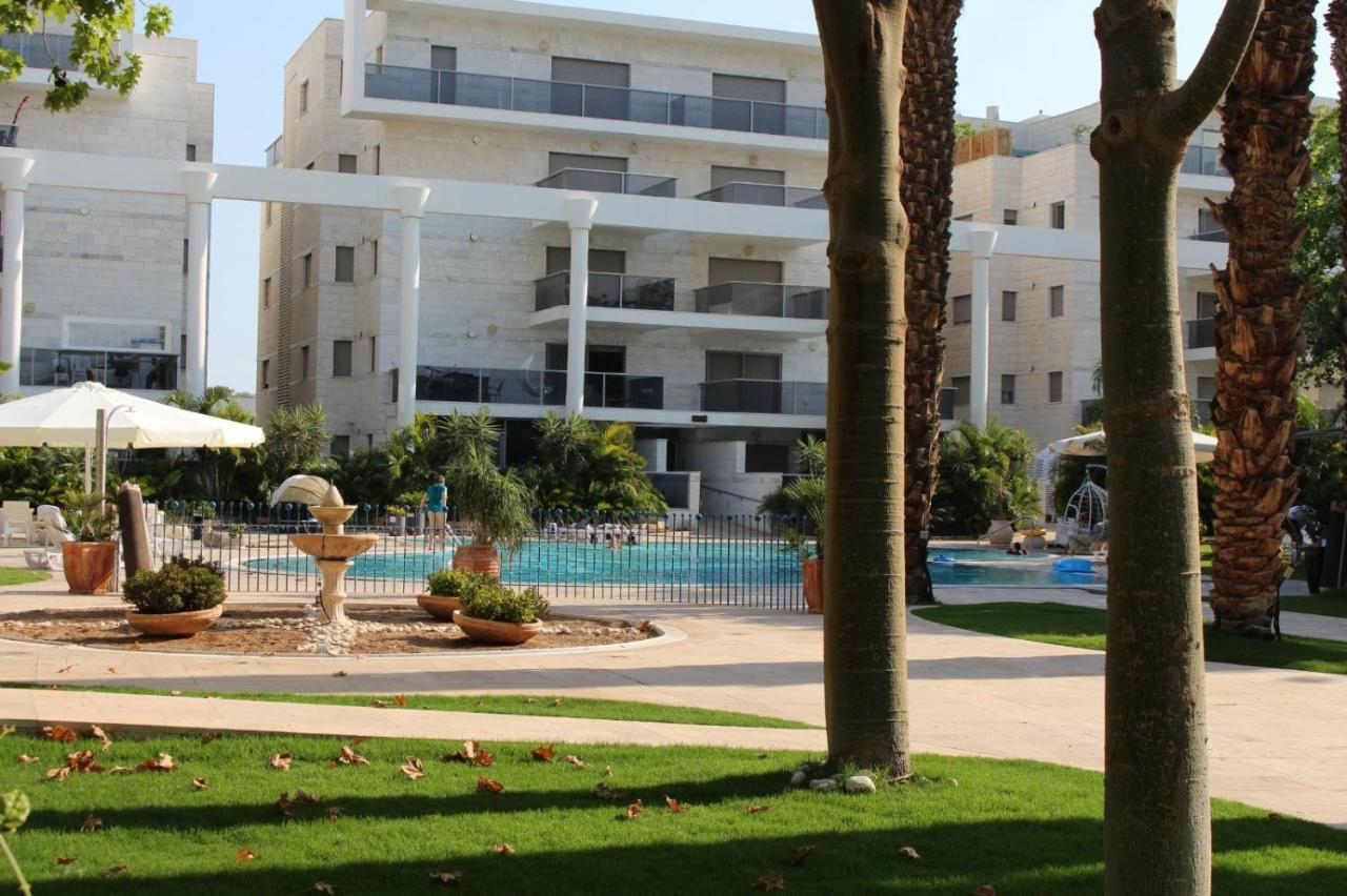 Green Garden Suite Eilat Extérieur photo